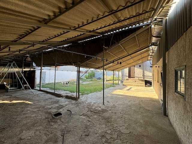 Продам дом в хорошем районе.