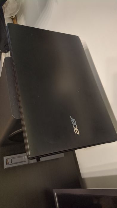 Laptop Acer E5 721 AMD A6 ecran mare 17