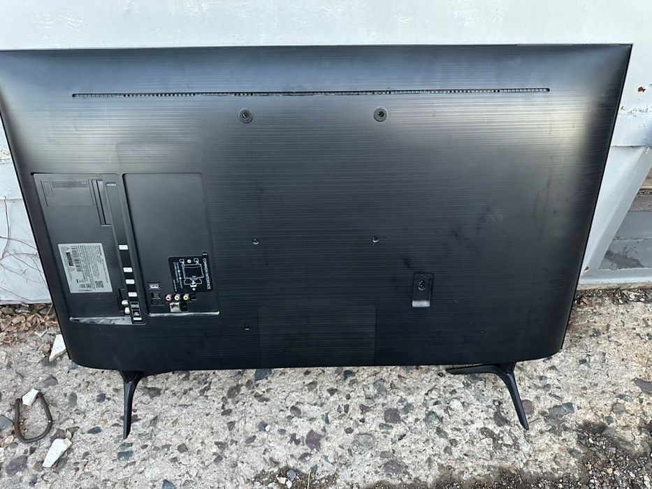 Телевизор самсунг (на запчасти)