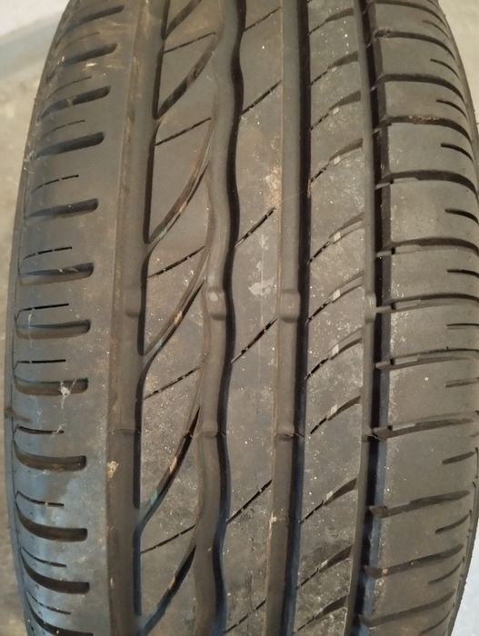 Vand anvelope si roti complete preturi incepand de la 100 lei