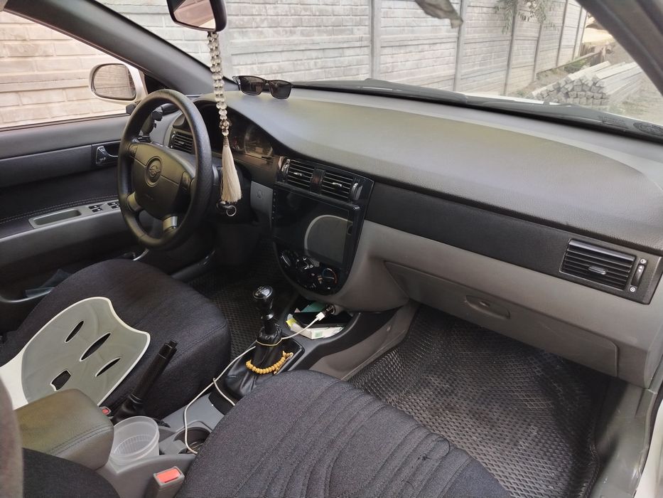 Жентра, холати зур, ремонтга хожат йук.