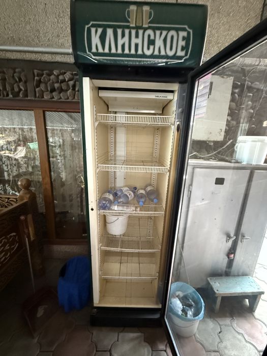 Продам холодильник Рабочий для напитков