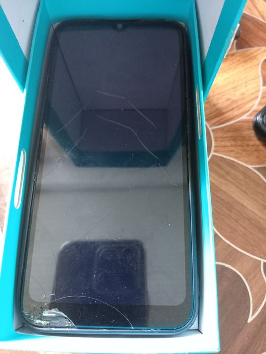 Смартфон срочно продаеться