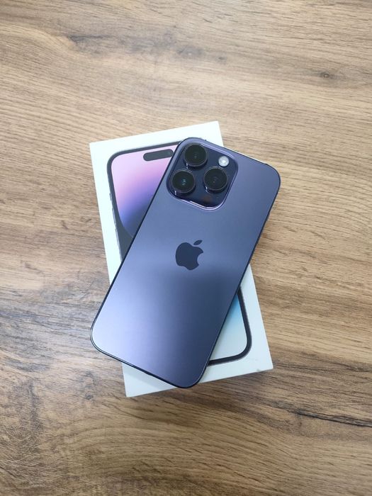 Продаю Айфон 14 Pro
