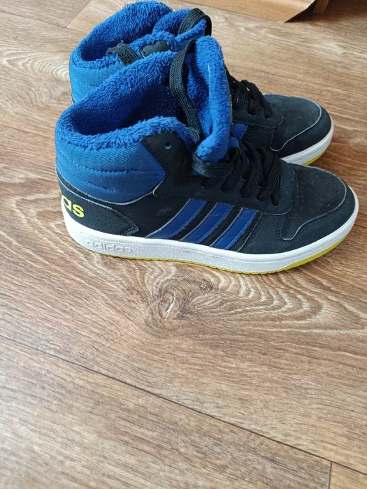 Децки кецове Адидас .