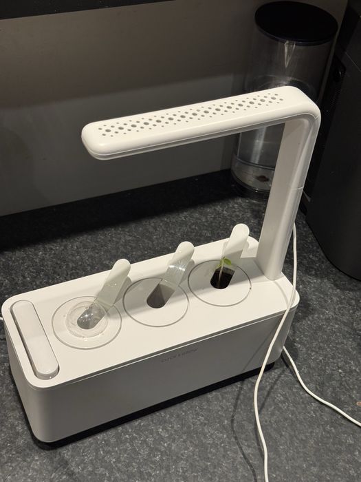 Click and Grow смарт саксия