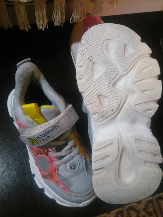 Детска летняя обувь. Размеры смотреть на фото.