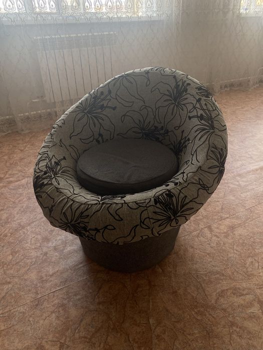 Продам кресло бу