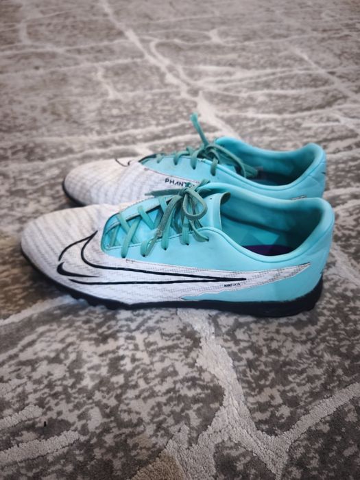 Оригинални стоножки Nike, размер 42.5
PHANTOM GX ACADEMY TF