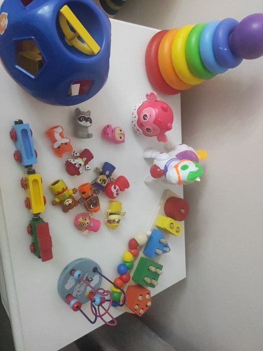 Продам детские игрушки б/у