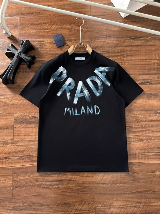 Tricou PRADA– Premium Luxury cu detalii Iconice ! Bumbac 100% Premium