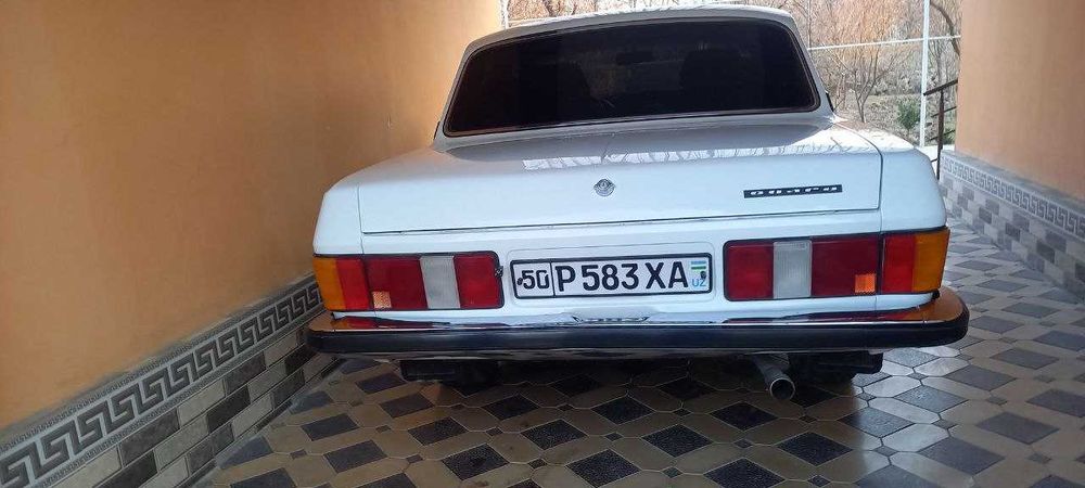 ГаЗ 3102 сотилади