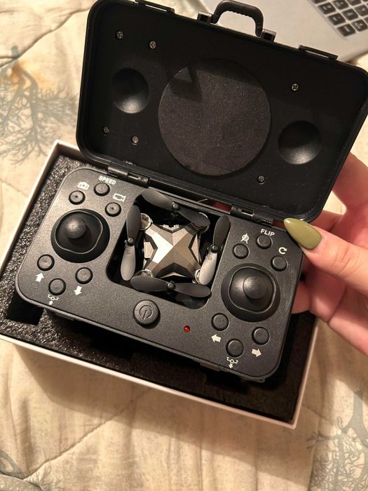 Мини дрон Portable Suitcase с куфарче, черен