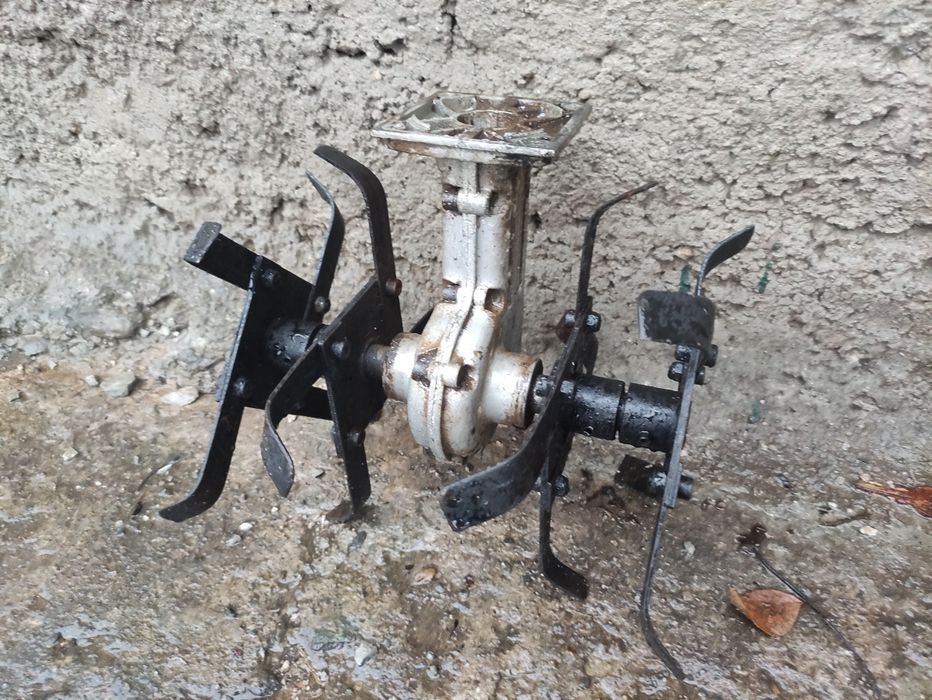 Приставка Фреза за Електрически тример (85х85мм)
​Описание:
Продавам ф