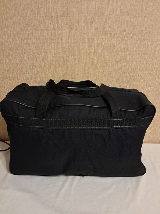 Продам чемодан дорожный