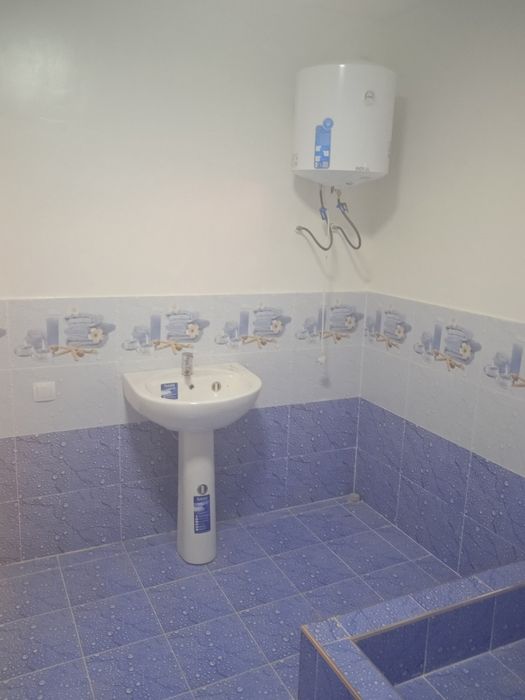 Uy sotiladi Jizzax zafaroboda