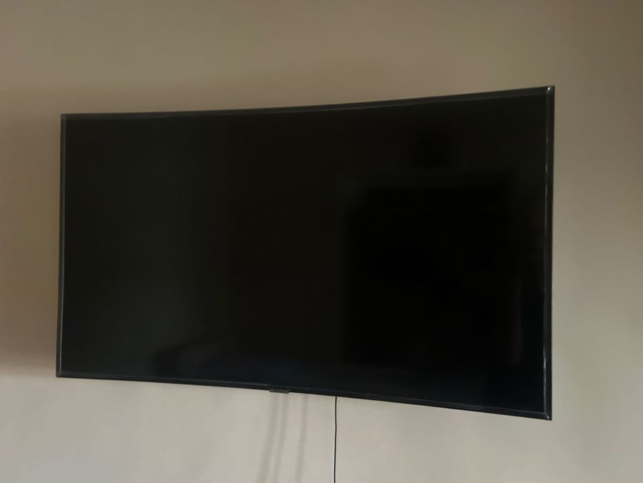 Продается телевизор Самсунг 49 дюйма