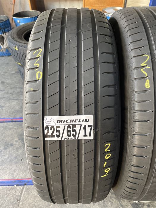 225/65/17 Michelin