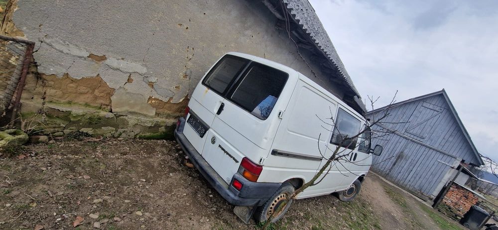 Dezmembrez Volkswagen Transporter