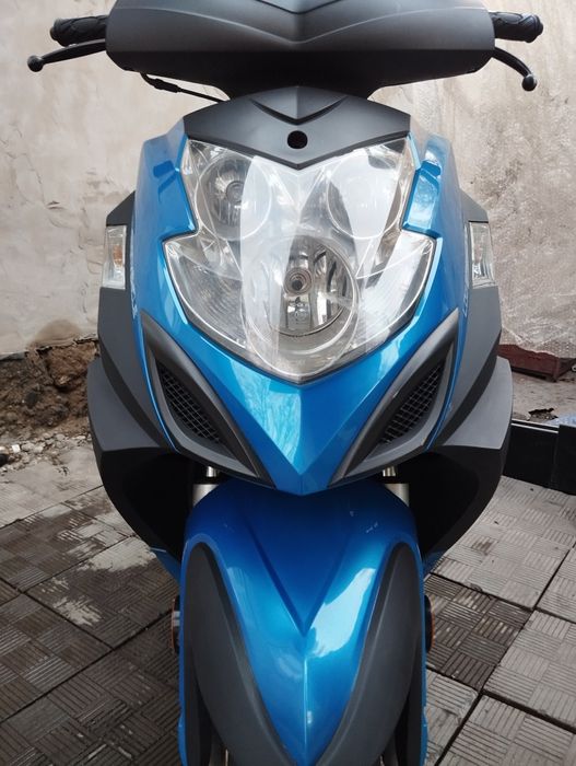 Продам скутер Racer Steals