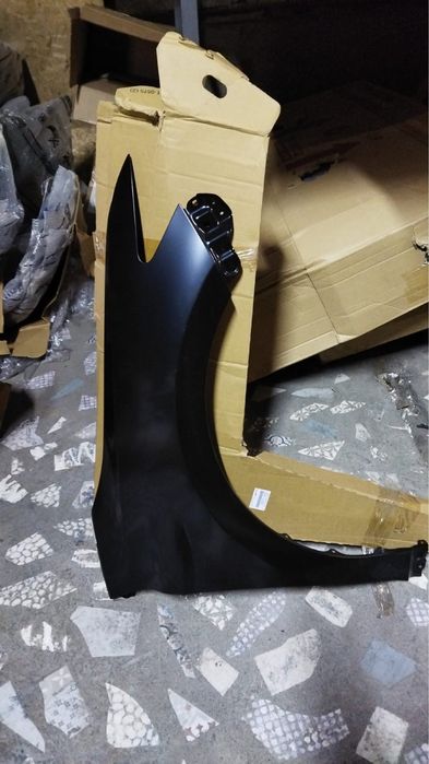 Крылья на Тойота Камри 70/75 оригинал