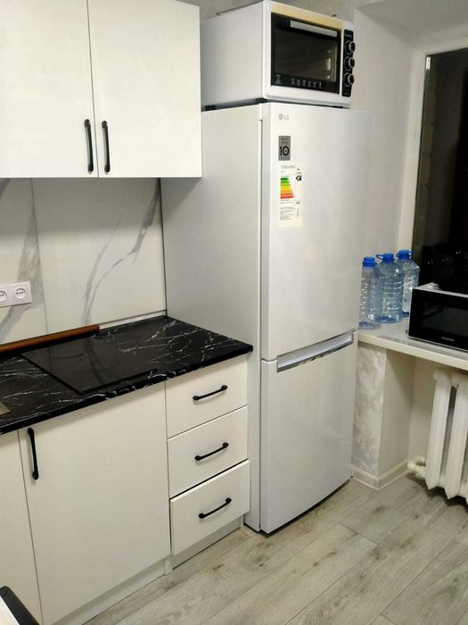 продаю 1 комн-ю квартиру на Горняке