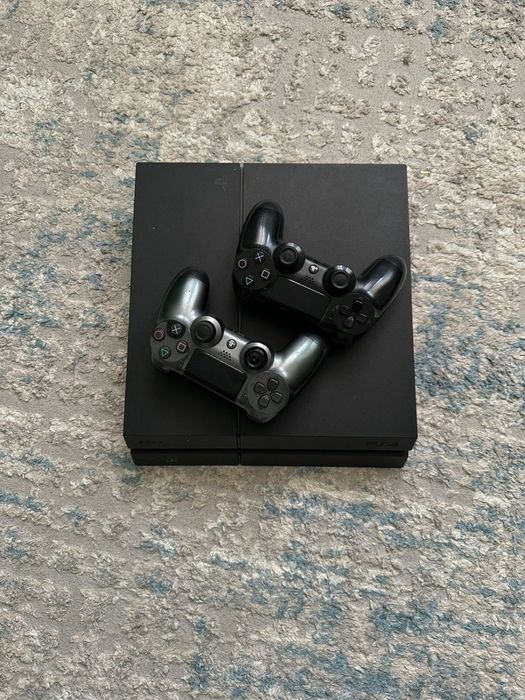 Ps4 в отлично состаяние
