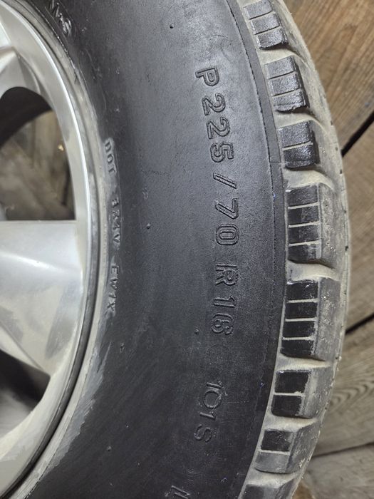 Продам шины на дисках