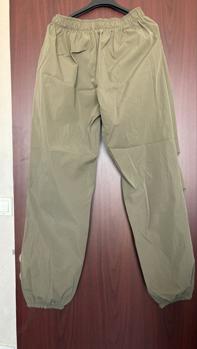 Дамски комлект от бюстие и панталон нови