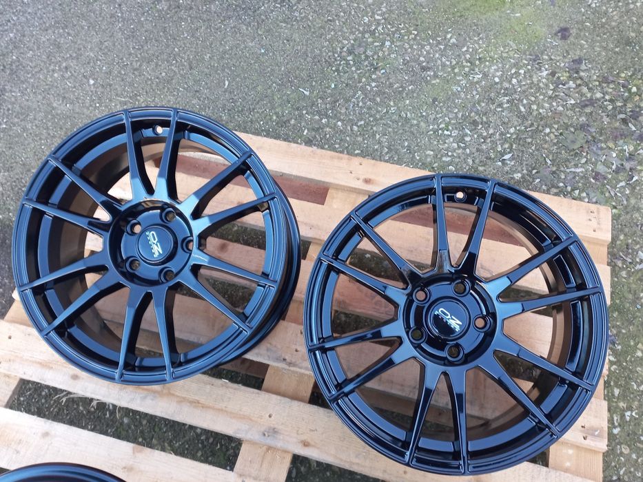 17.5x100 O.Z Piano Black  Toyota Subaru Audi A1 A3 Golf Bora Tiago Чисто Нови.