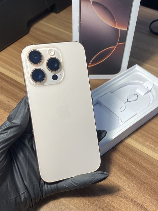 iPhone 16 Pro• 128 GB • Desert Titanium