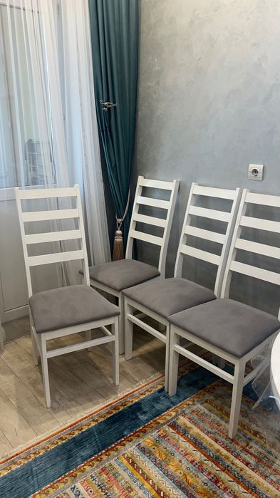 Продам стулья 4 штуки