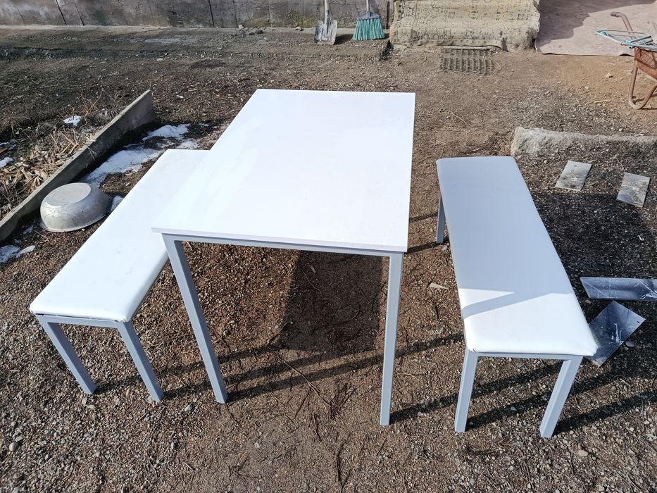 Стол и скамейки делайем