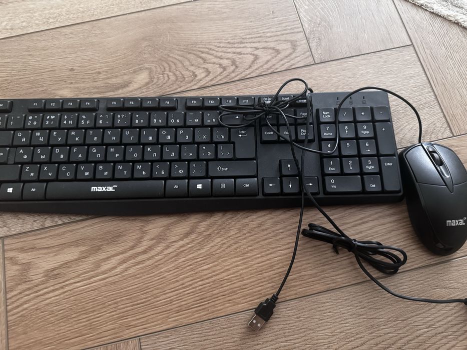 Продам клавиатуру