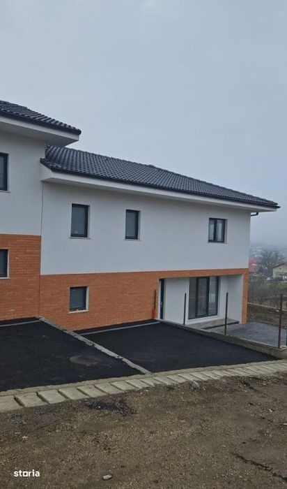Duplex De 4 Camere, 119mp, Zona Profi