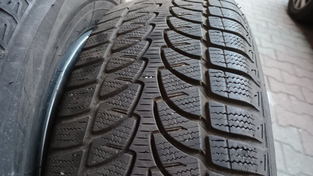 Vand roti iarna vw tiguan,  prindere 5x112   cu anvelope 215 65 R16