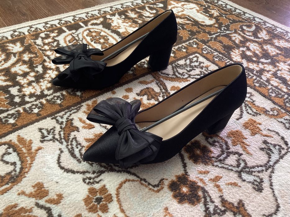 Продаются женские туфли вечерние, новые