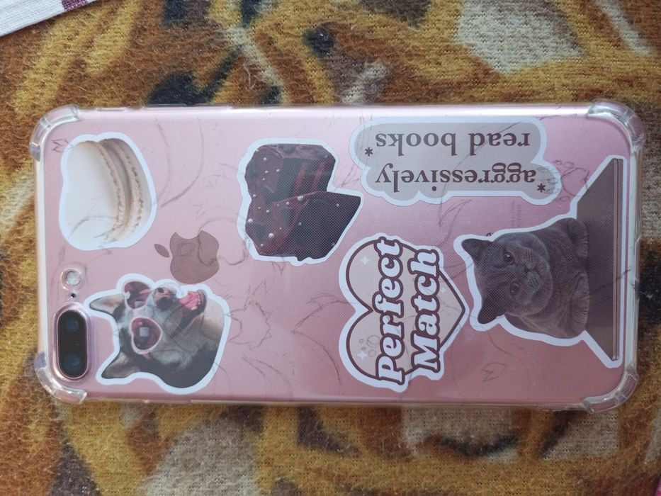 Айфон 7+ розовый