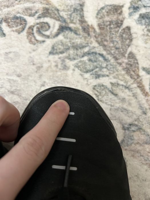 vand adidasi vapormax