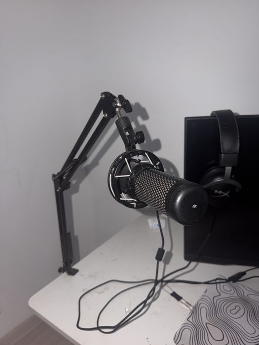 Микрафон HyperX QuadCast S