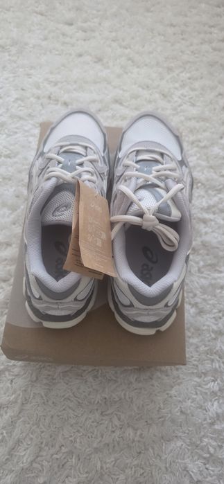 Sneakers  Asics Gel Nyc  low cream/oyster grey marimea 42,5,noi,cu eticheta
