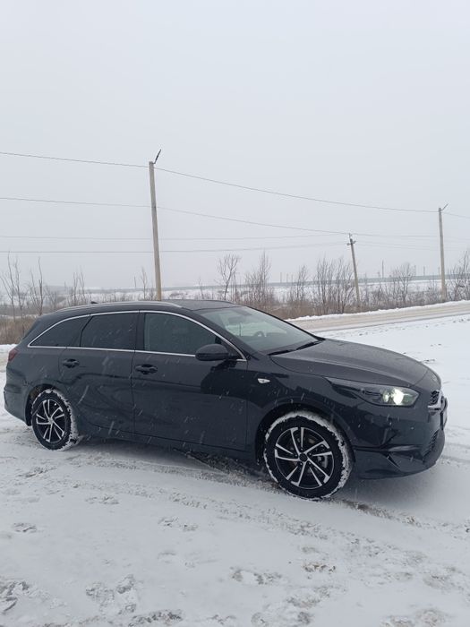 Продам kia ceed sw