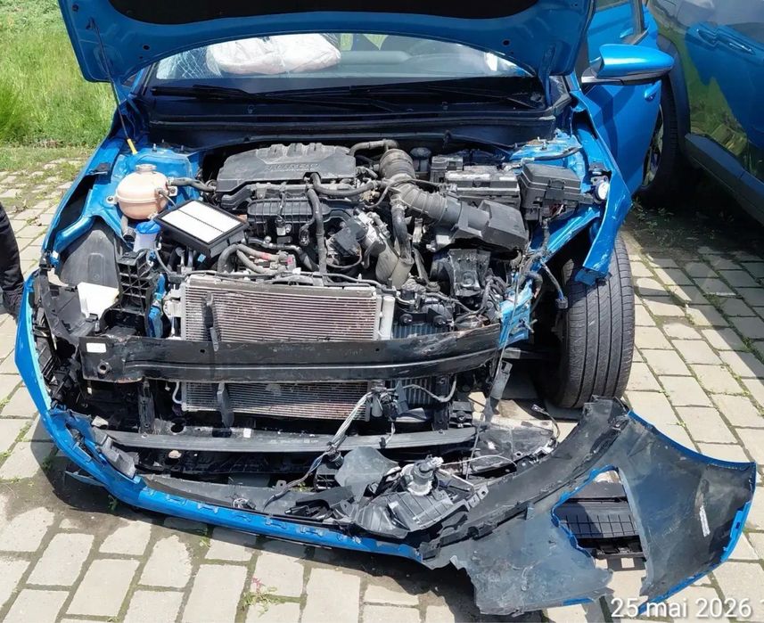 Hyundai i20 2023 1.0 Hybrid - Avariat