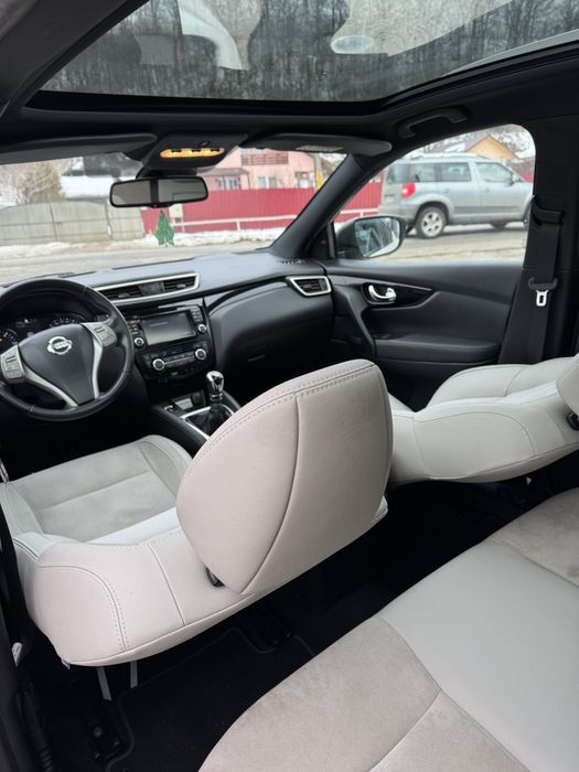 Nissan Qashqai | 4x4 | Premier edition | tekna | 360 |