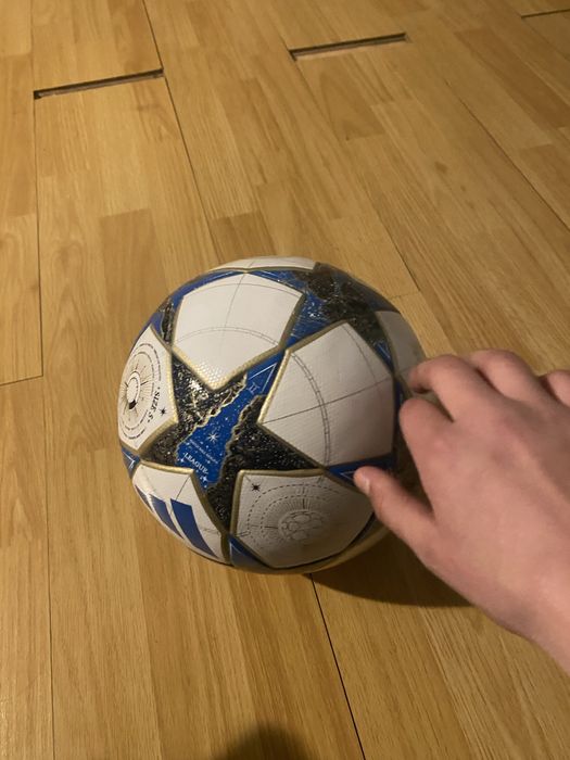 Minge champions league 24/25 originala adusa din Franta