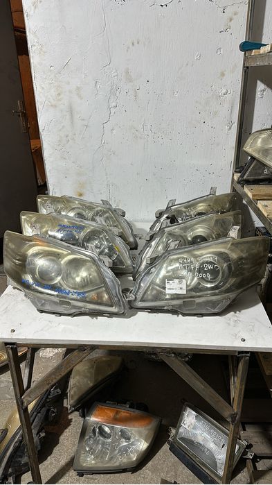 Фары на Toyota Aureon