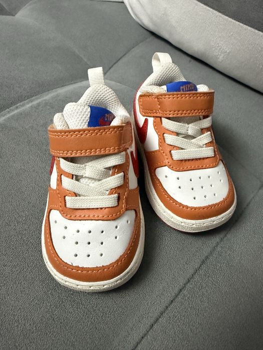 Отлични детски маратонки Nike