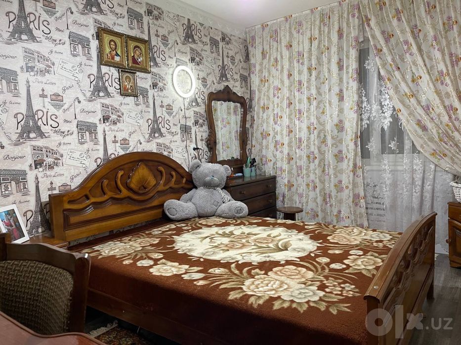 Продается спальный гарнитур