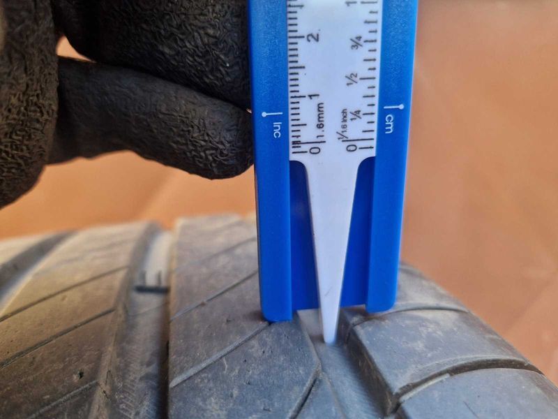 2 Michelin R19 235/55
летни гуми
DOT5122