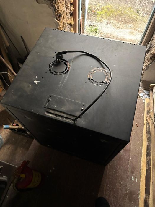 Коммуникационный шкаф